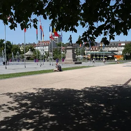 Апартаменты Little Mama 80 Meters From Public Parking Rapp